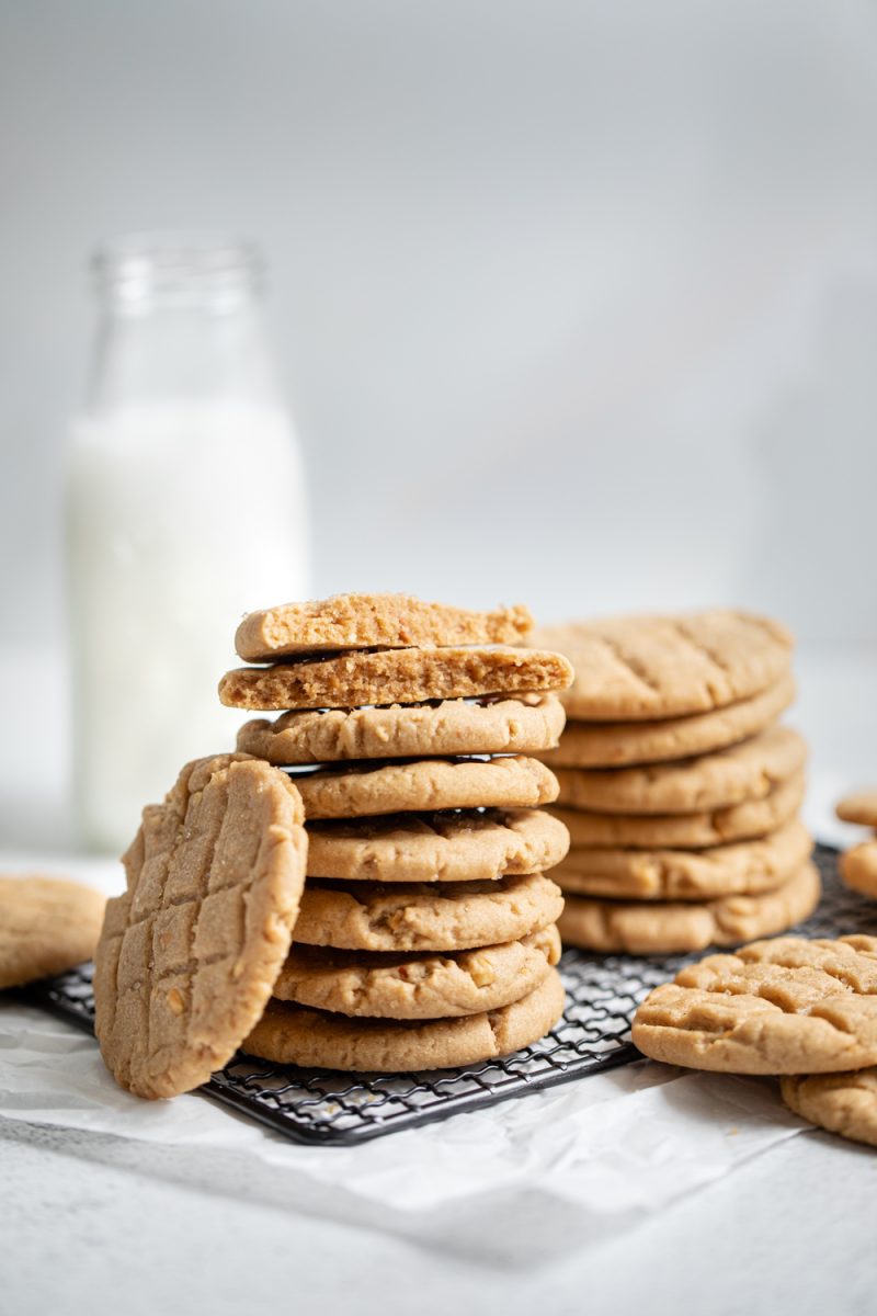 Easy Honey Roasted Peanut Butter Cookies