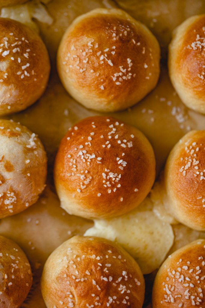 cheese stuffed pretzel buns
