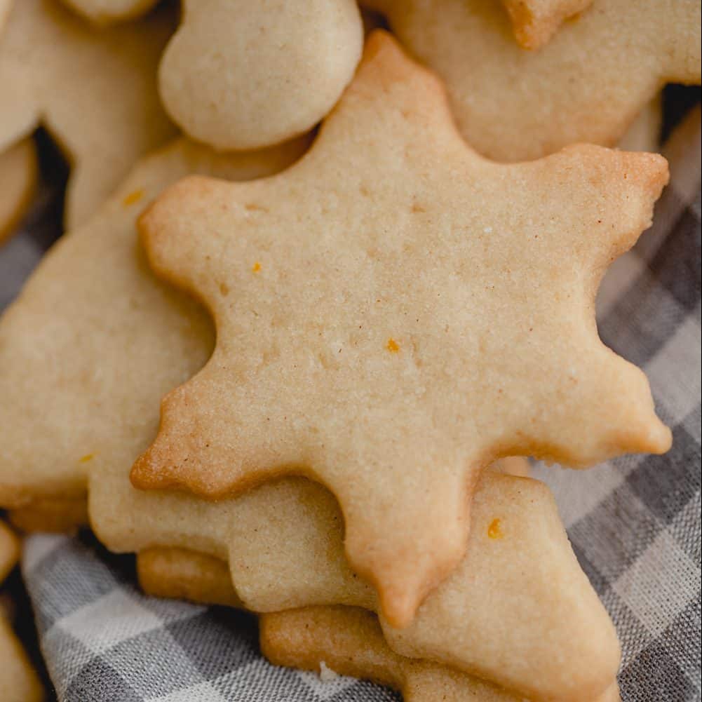 SIMPLE SUGAR COOKIES FOR CHRISTMAS visual data 5