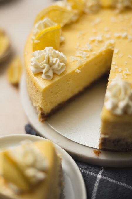 lemon white chocolate cheesecake