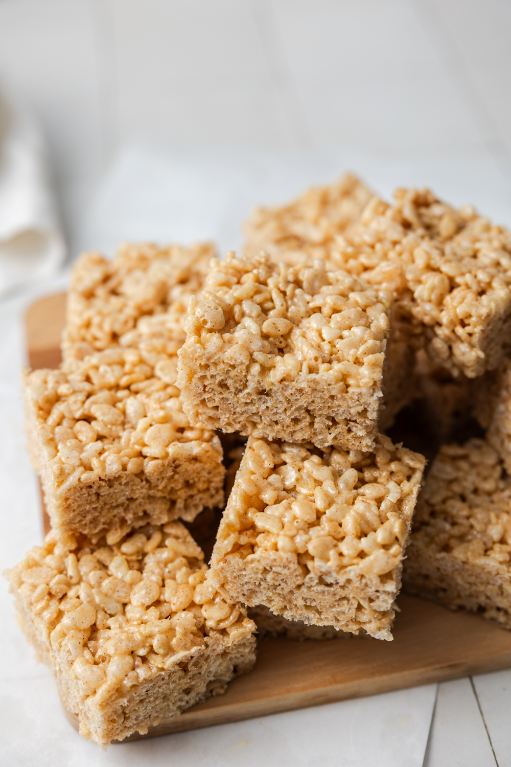 apple pie rice krispies treats