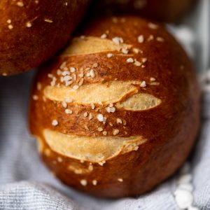 easy pretzel rolls