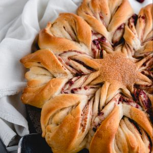 Creamy Cinnamon Cranberry Star Bread