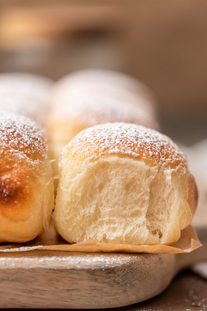 sugared milk buns