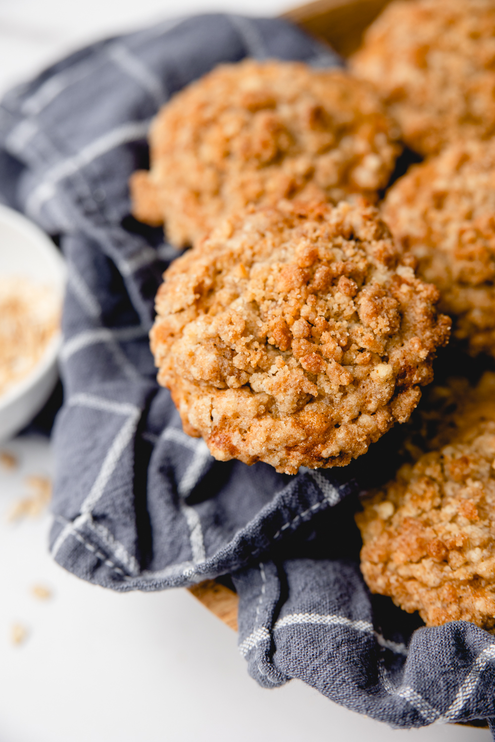 maple oat muffins