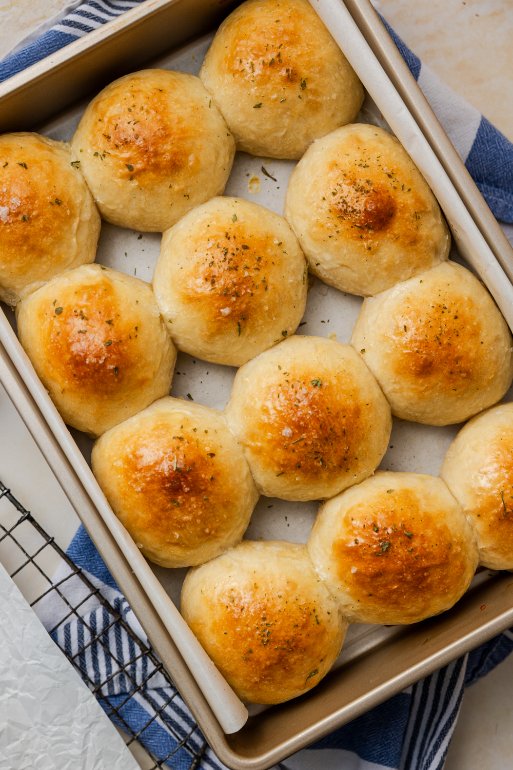 no knead dinner rolls